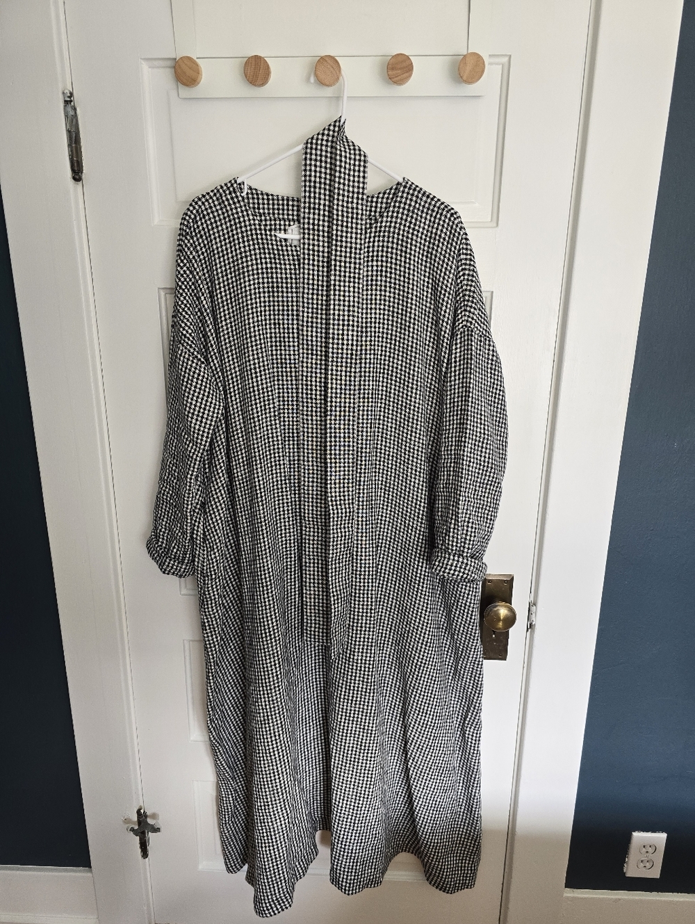 Npl Linen Rennes Dress Heavyweight Black/White Gingham Buttons 1/4 Front